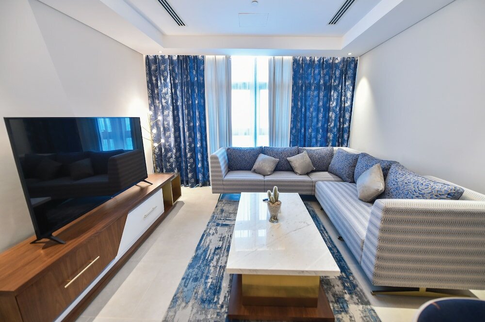 Фото Waterfront Hotel Apartment