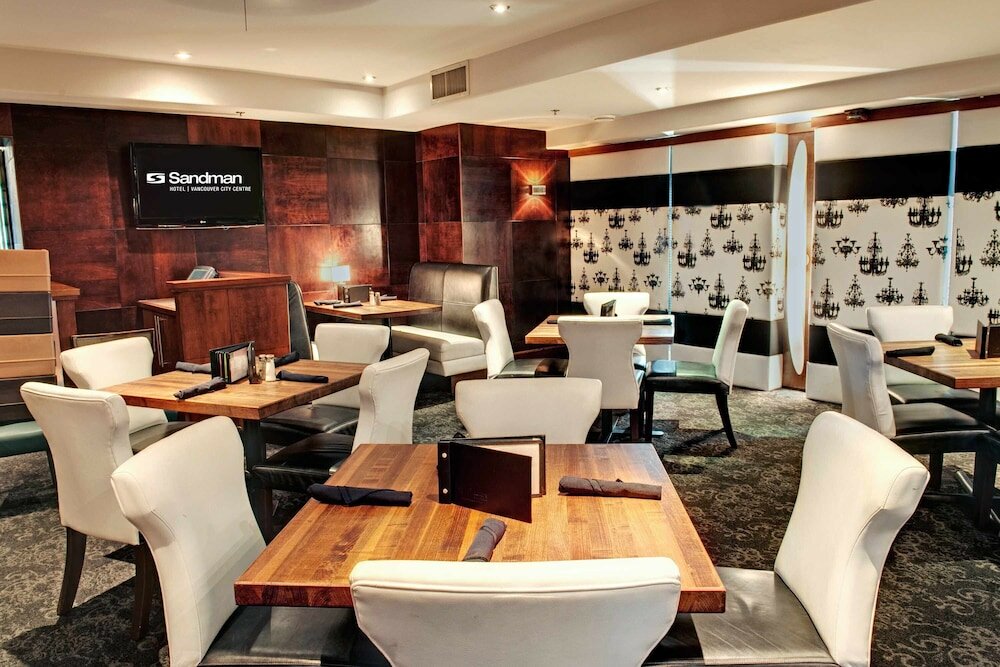 Фото Sandman Hotel Vancouver Downtown