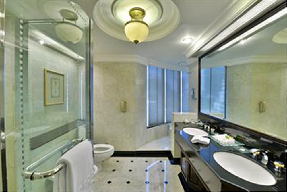 Фото Evergreen Laurel Hotel Sathorn Bangkok