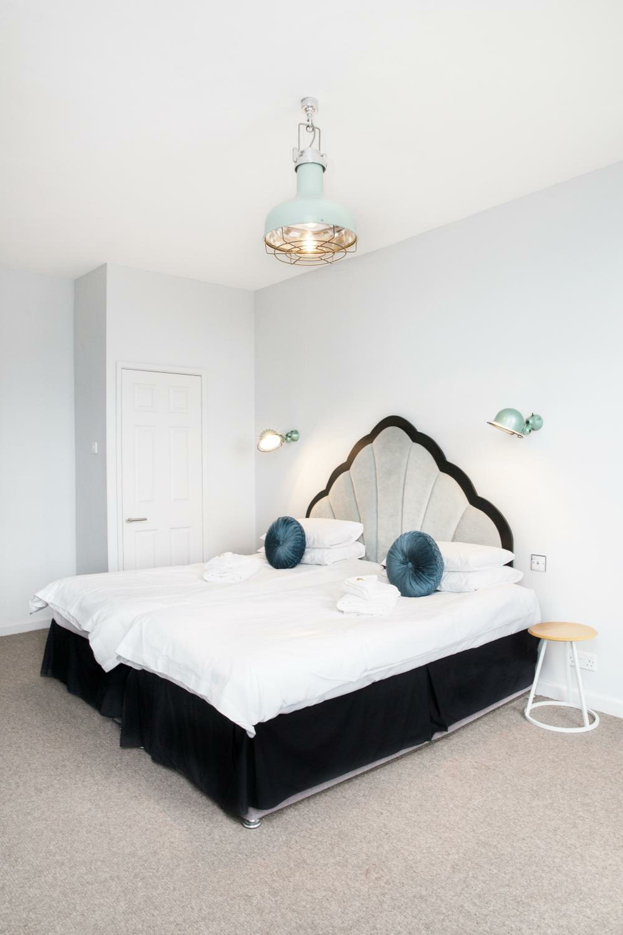 Фото The Lerryn Hotel