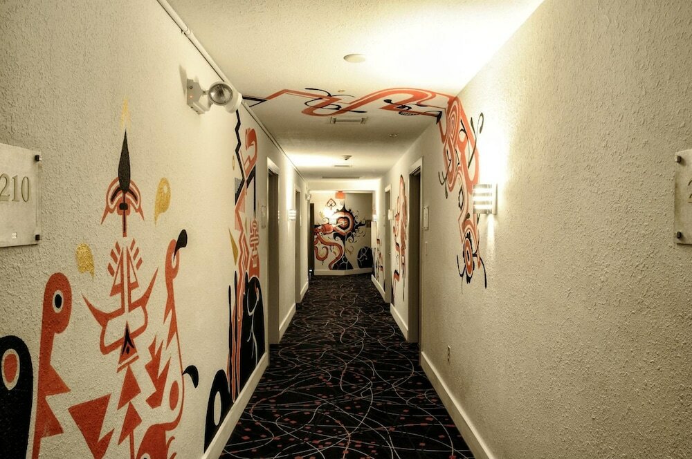 Фото Whitelaw Hotel