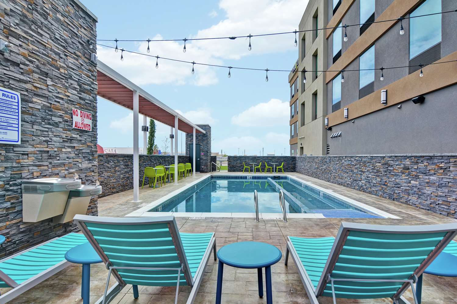 Фото Home2 Suites by Hilton Pecos