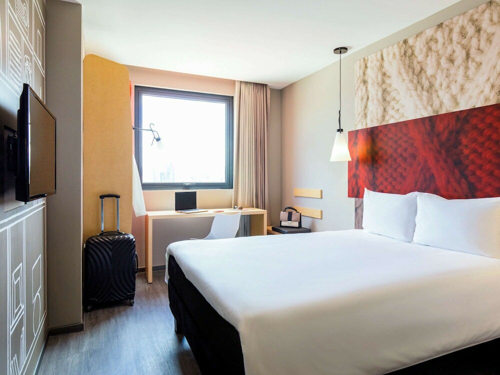 Фото Ibis Tijuana Zona Rio