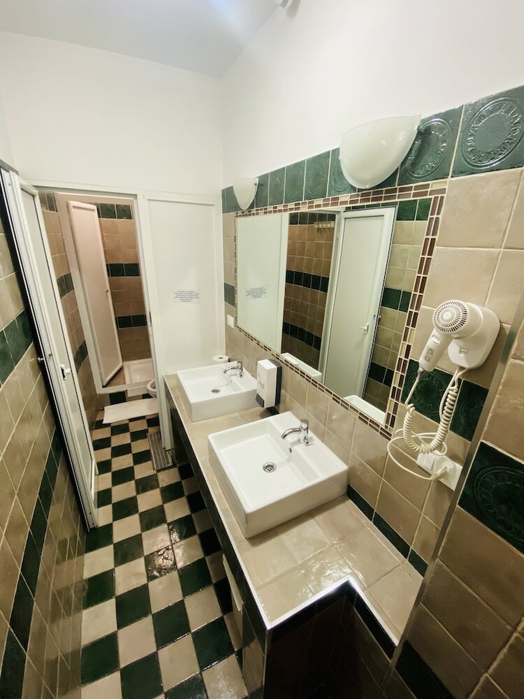 Фото A&c Much More II