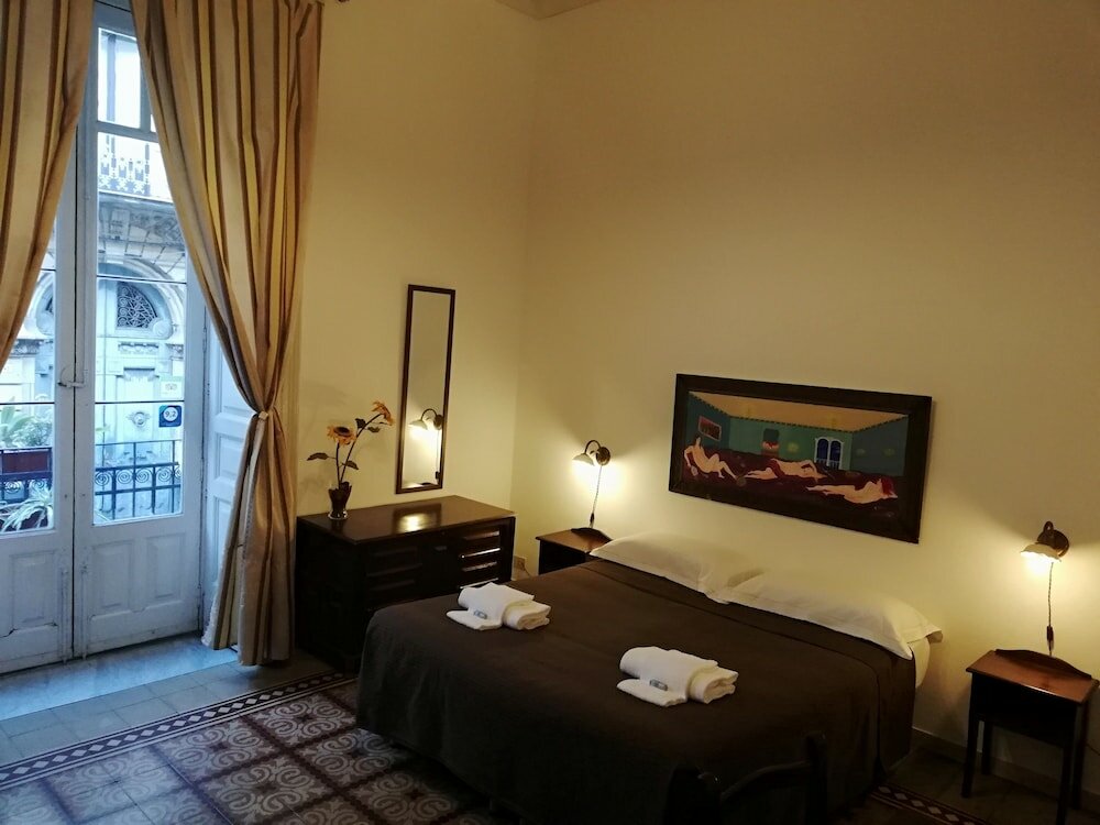 Фото B&b Aloi Rooms