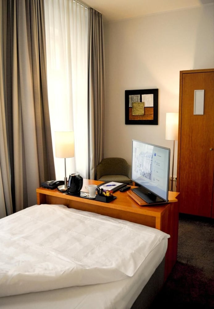 Фото Astor & Aparthotel