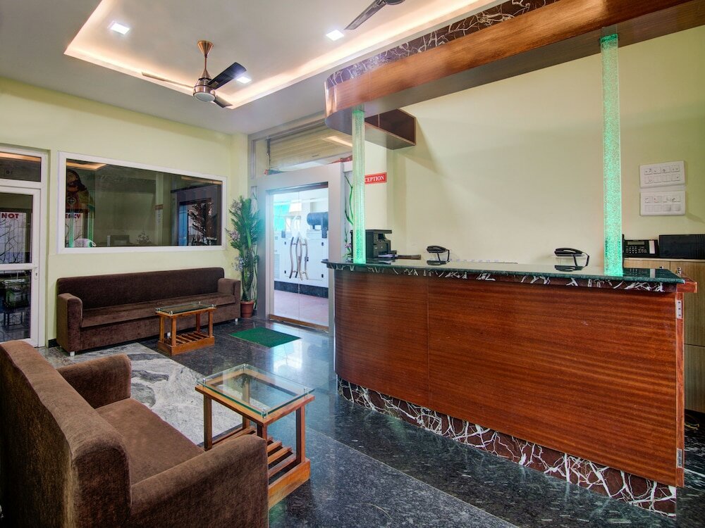 Фото Oyo 14426 V Knot Residency