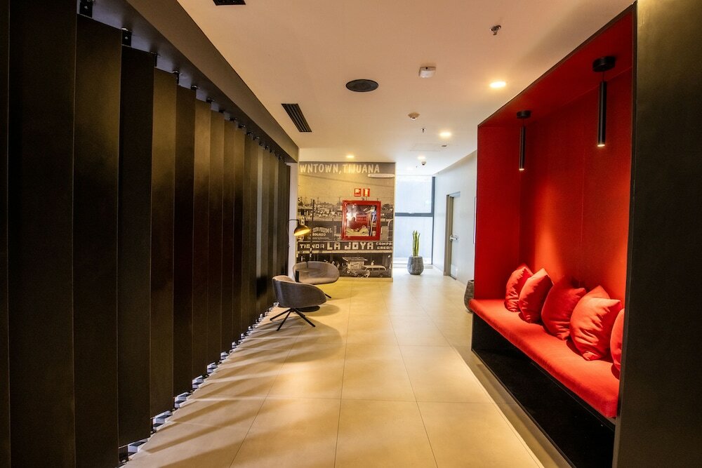 Фото Ibis Tijuana Zona Rio