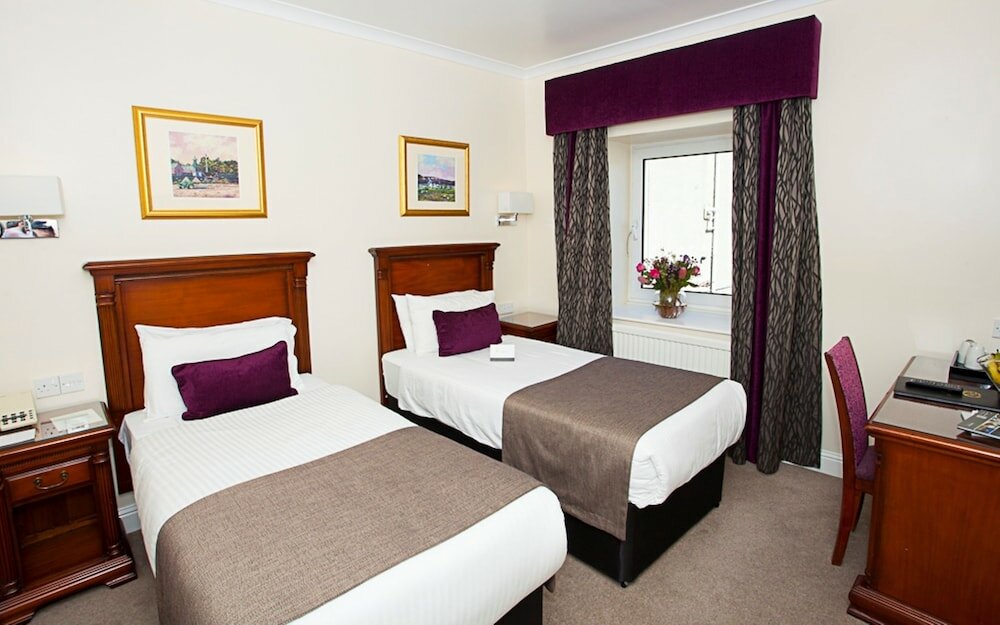 Фото Aberdeen Douglas Hotel