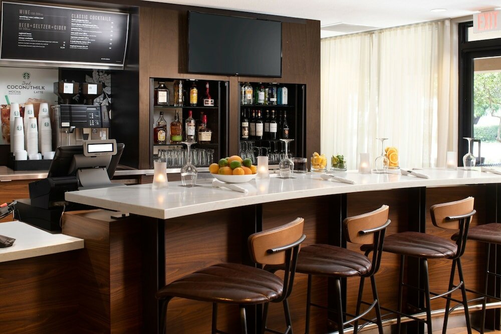 Фото Courtyard by Marriott Plano in Legacy Park