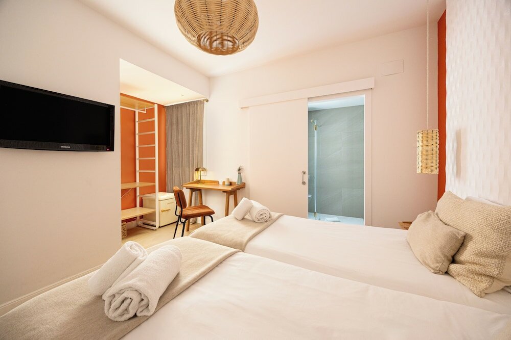 Фото Hostal Barcelona Centro