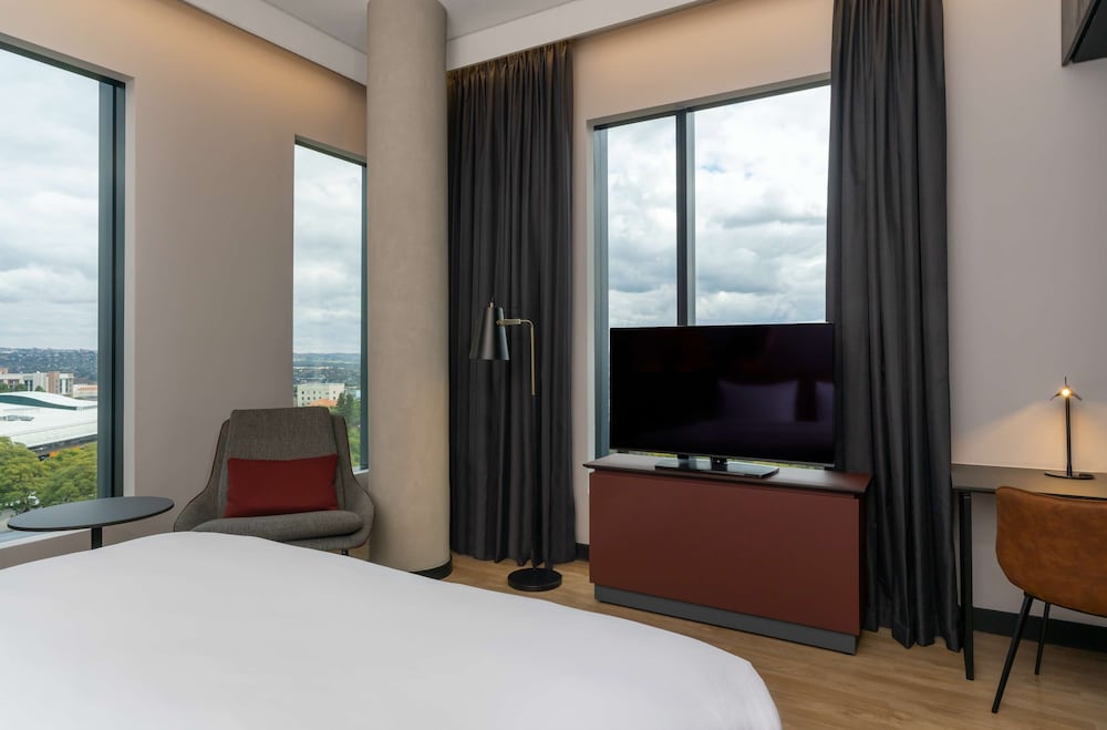 Фото Radisson Red Johannesburg Rosebank