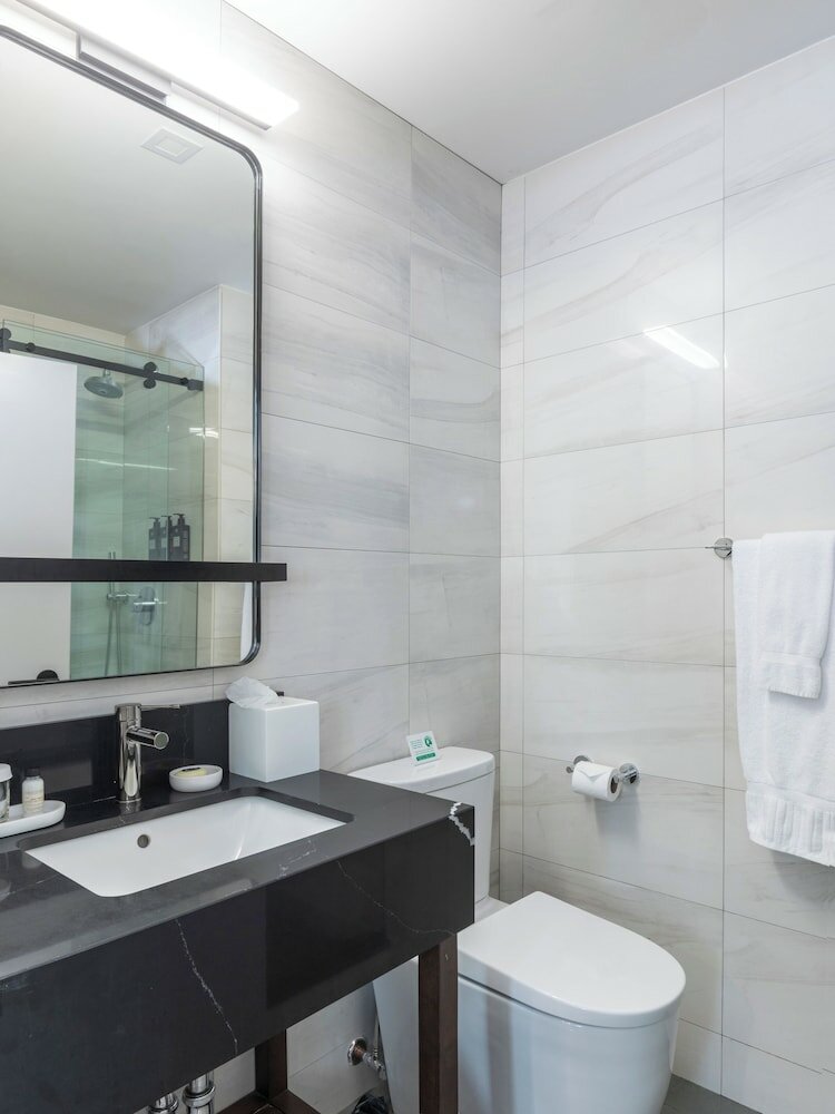 Фото Broadway Plaza Hotel