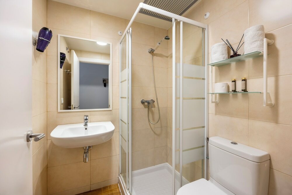 Фото Hostal Barcelona Centro