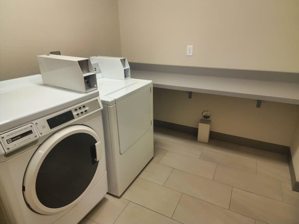 Фото Holiday Inn Express Hotel & Suites Idaho Falls, an Ihg Hotel