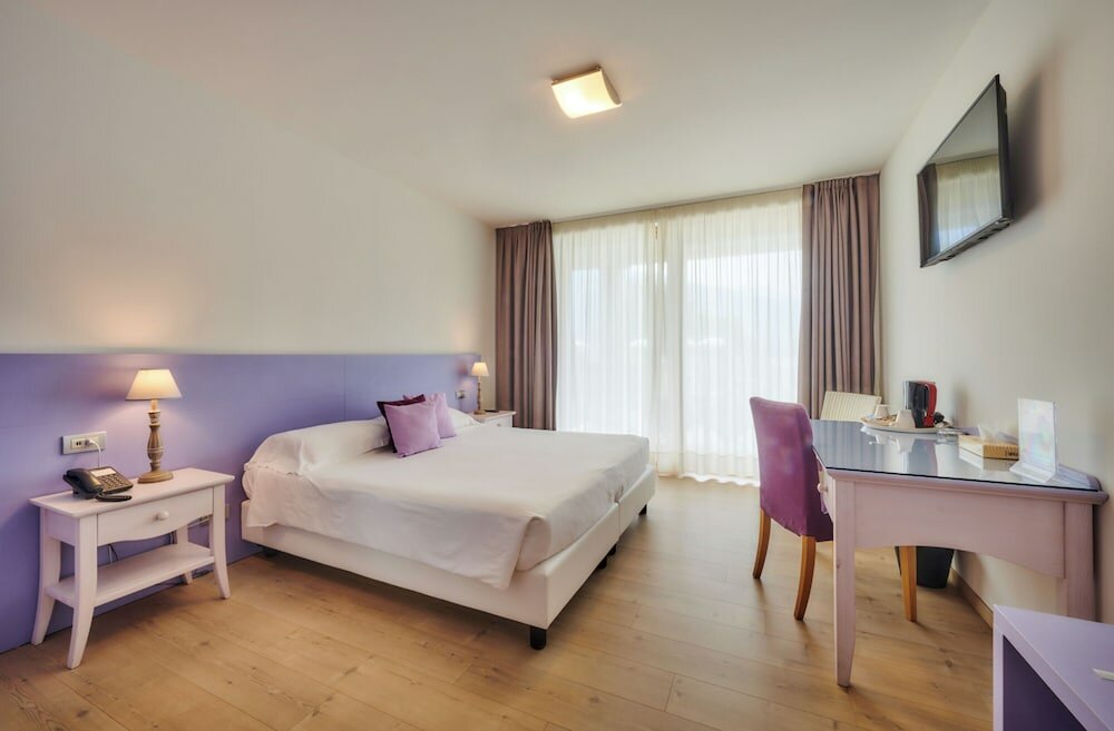 Фото Tullio Hotel