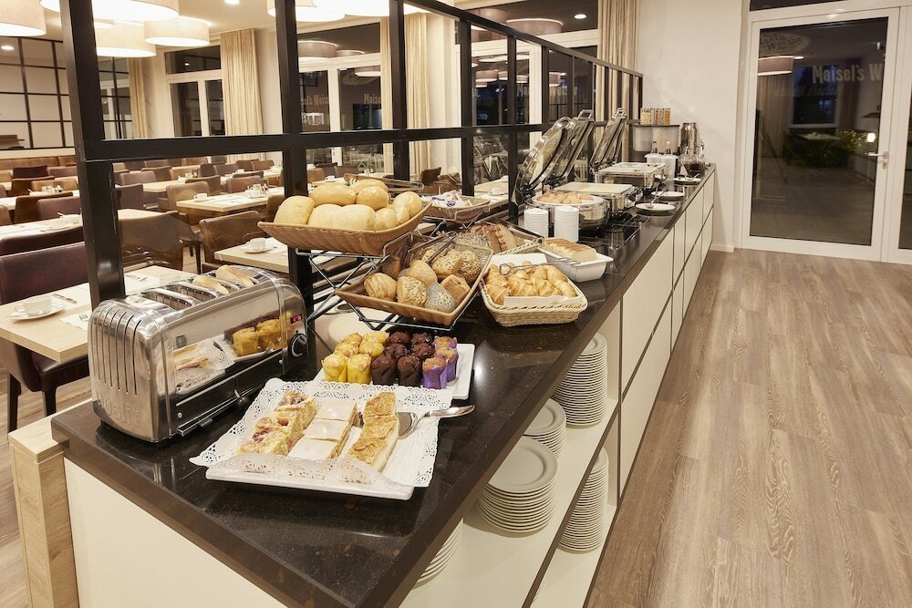 Фото Ghotel hotel & living Göttingen