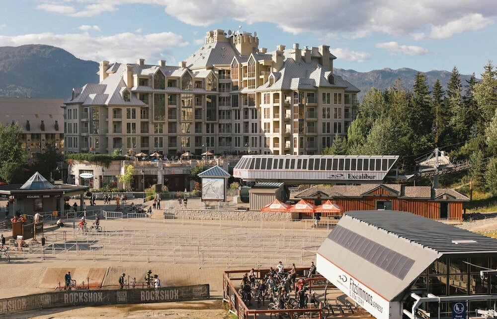 Фото Pan Pacific Whistler Mountainside