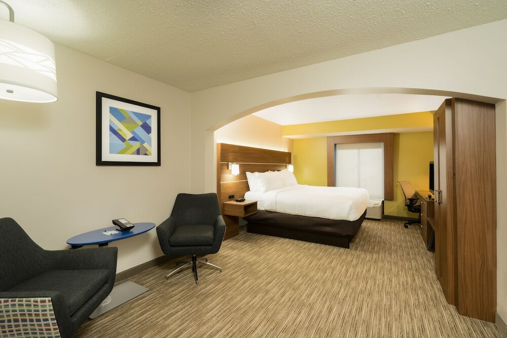 Фото Holiday Inn Express Hotel & Suites Louisville East, an Ihg Hotel