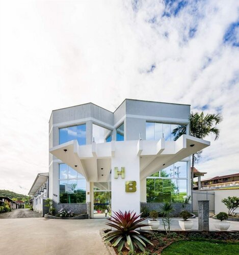 Внешний вид отеля Hotel Brasil в Пенхе, фото 1