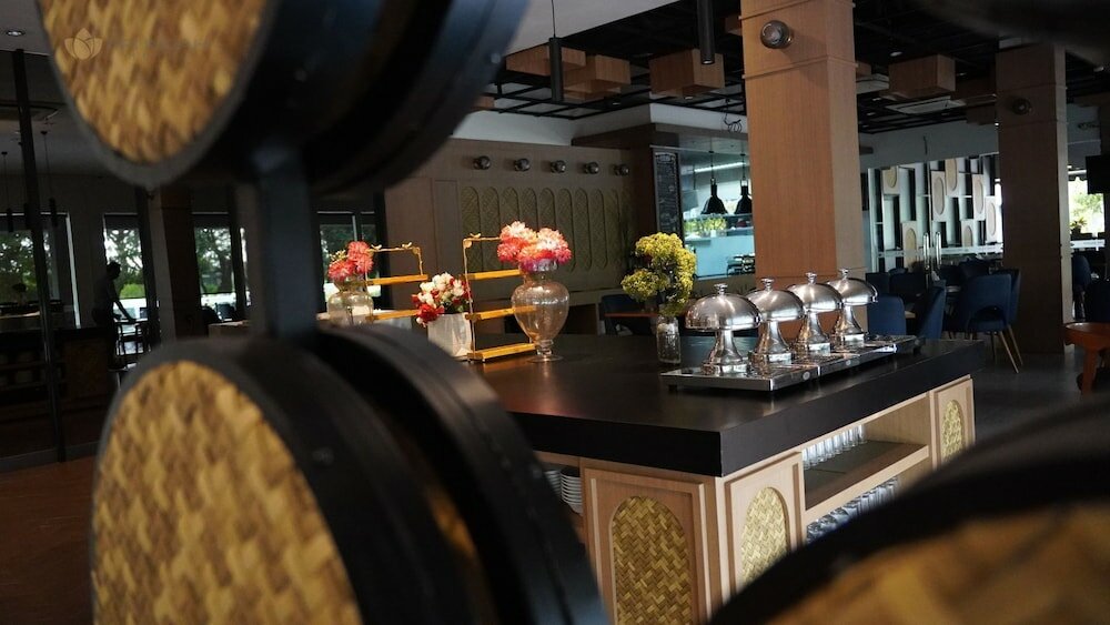 Фото Opi Indah Hotel