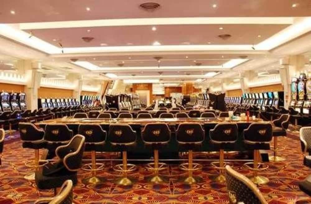 Фото Howard Johnson by Wyndham Villa Maria Casino