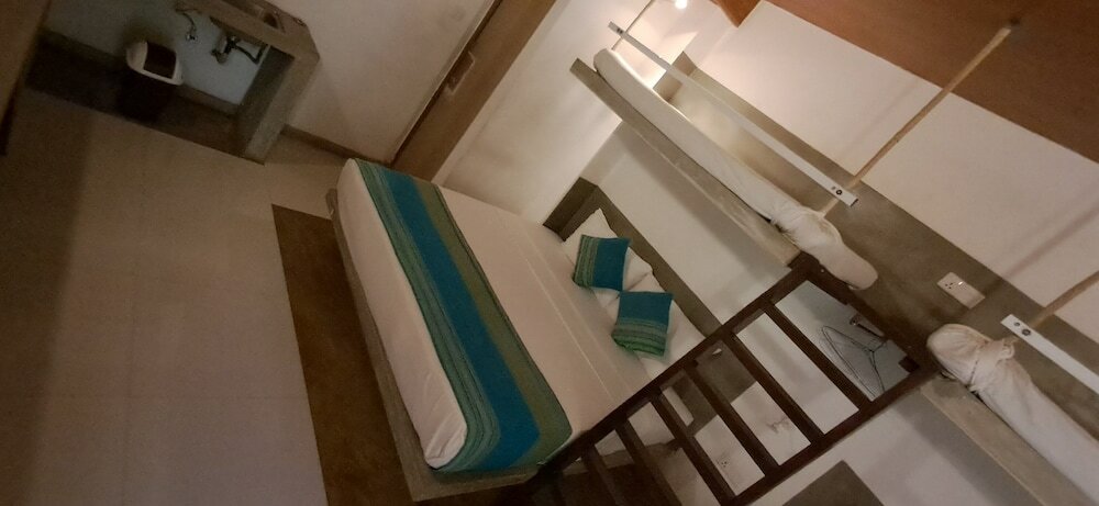 Фото Гостевой Дом Kutumbaya Resort