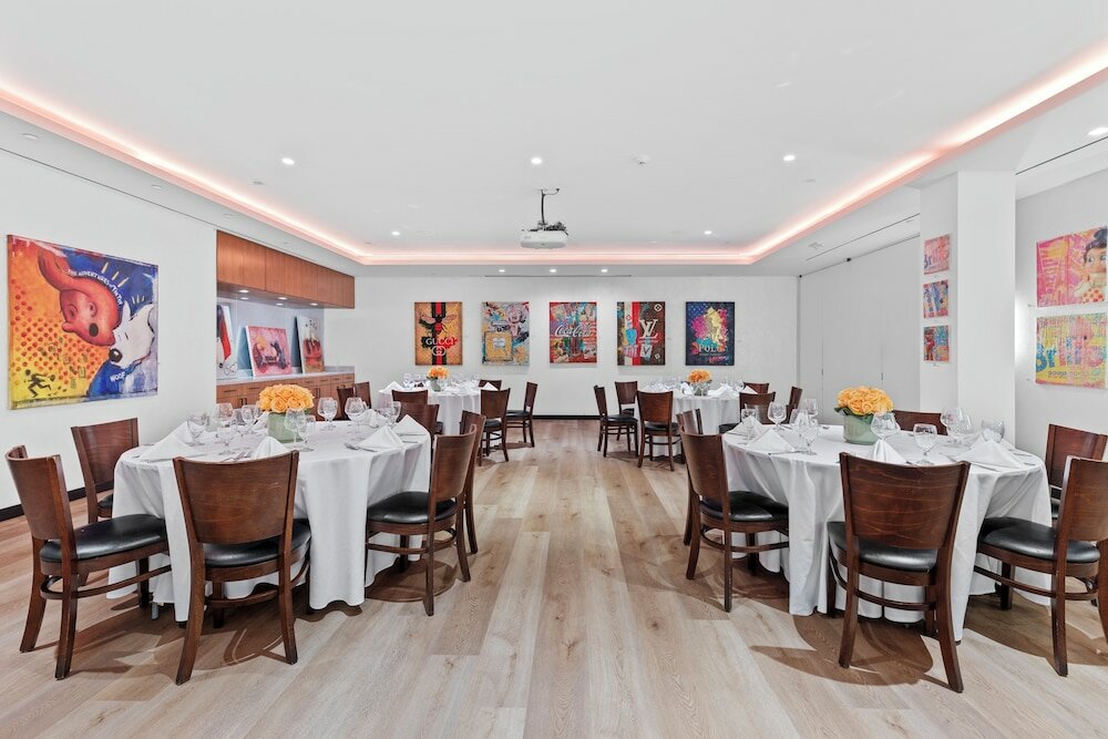 Фото J House Greenwich