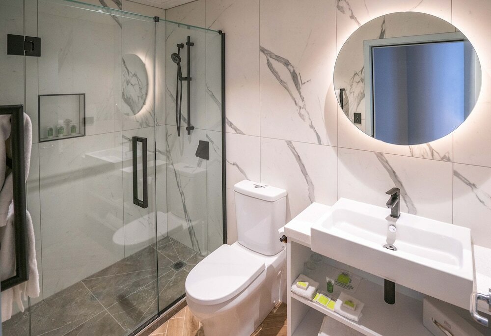 Фото Airedale Boutique Suites