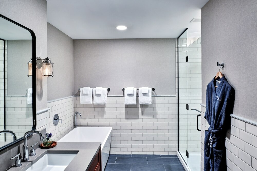 Фото Lockwood Hotel