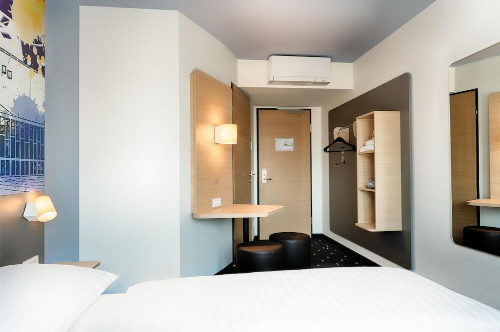 Фото B&b Hotel Wien-Stadthalle