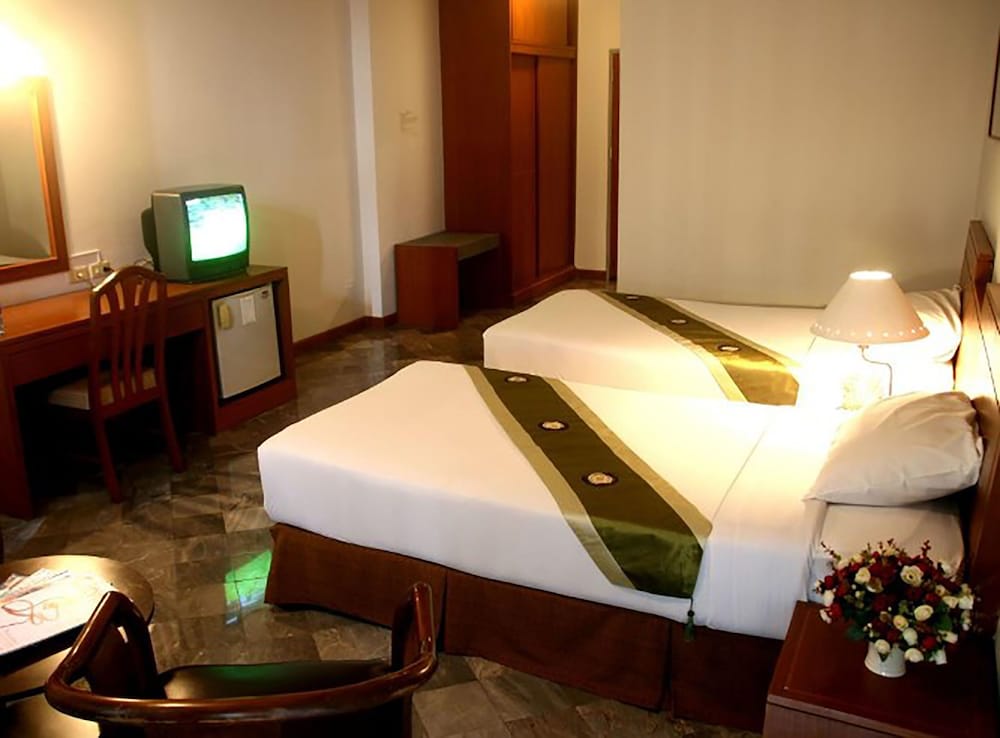 Фото Royal Lanna Hotel