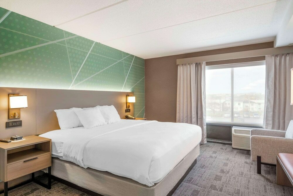 Фото Comfort Inn & Suites Watertown - 1000 Islands