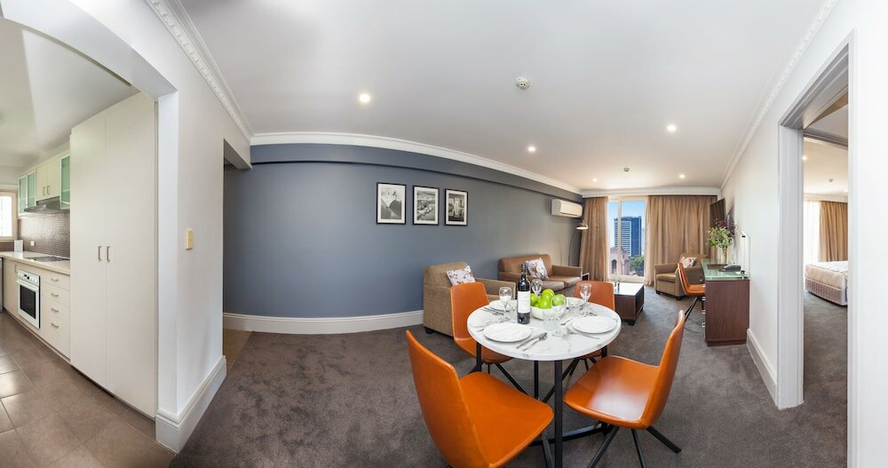 Фото Hyde Park Inn