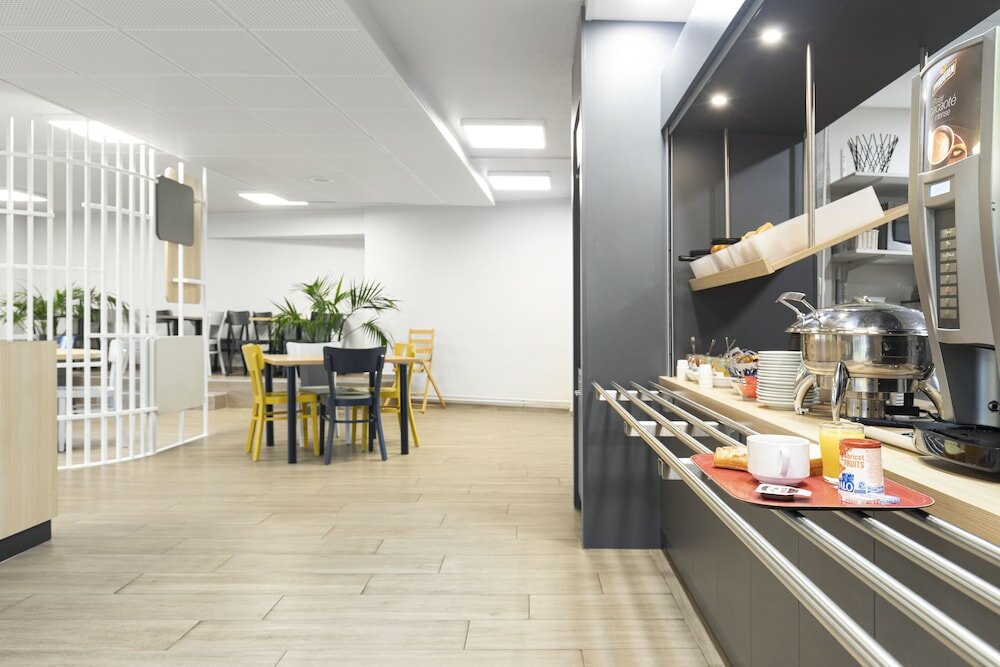 Фото B&b Hotel Lyon Centre Monplaisir