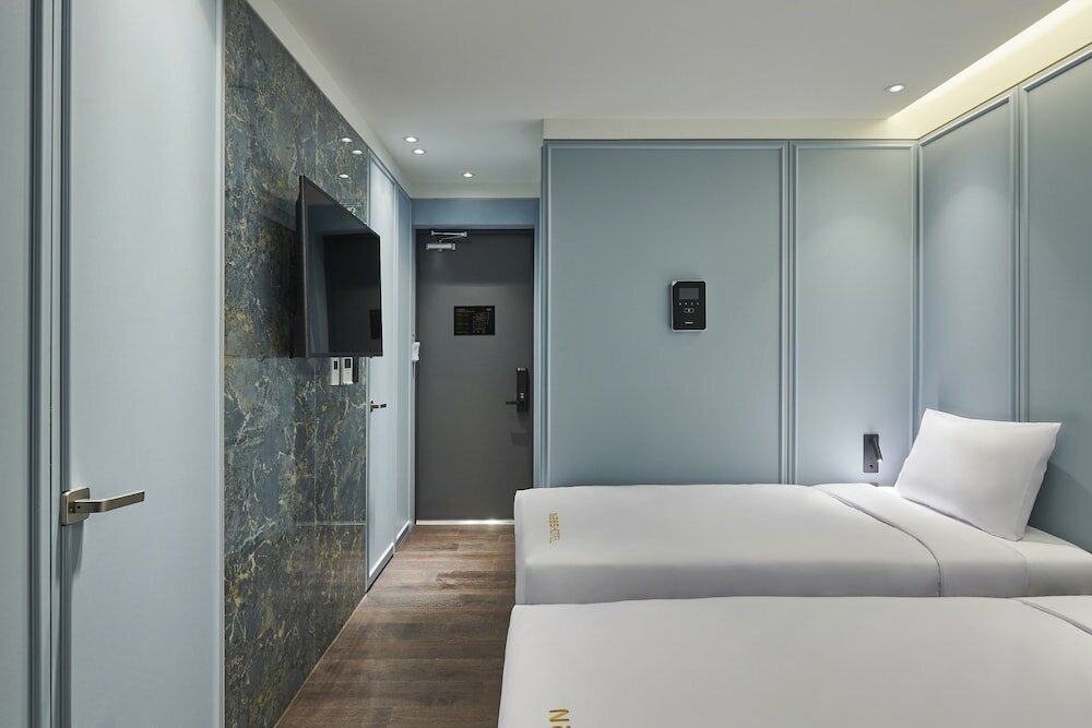 Фото № 285 Hotel Insadong