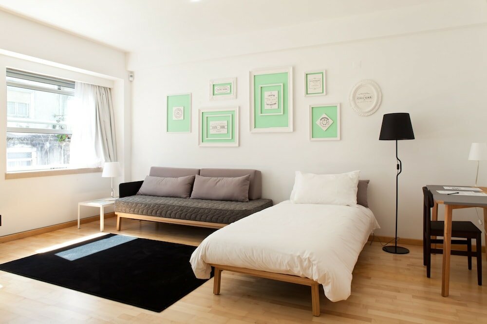 Фото The Lisbonaire Apartments