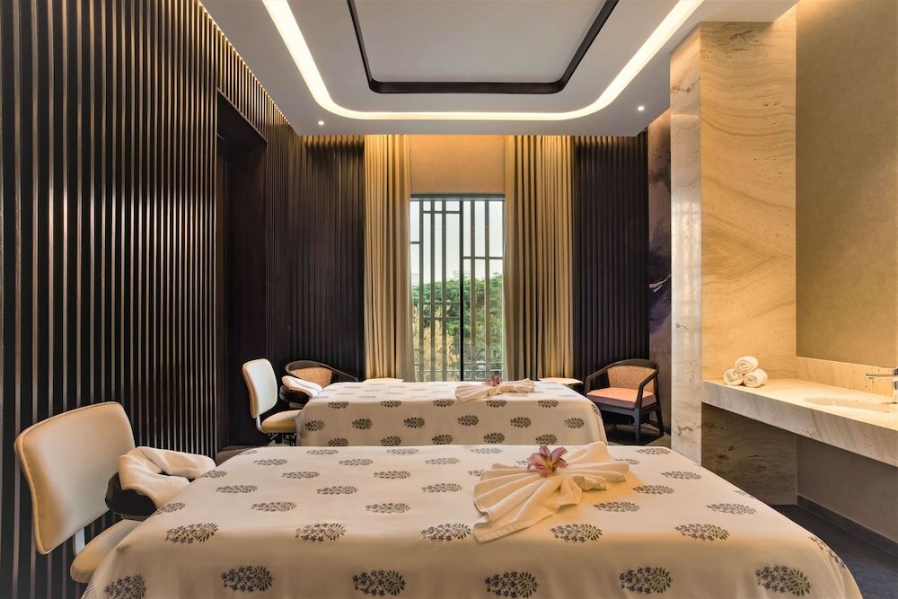 Фото Radisson Blu Hotel & SPA, Nashik