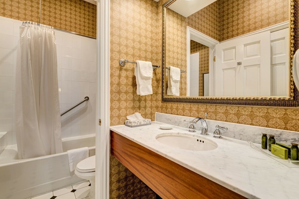 Фото Carleton of Oak Park