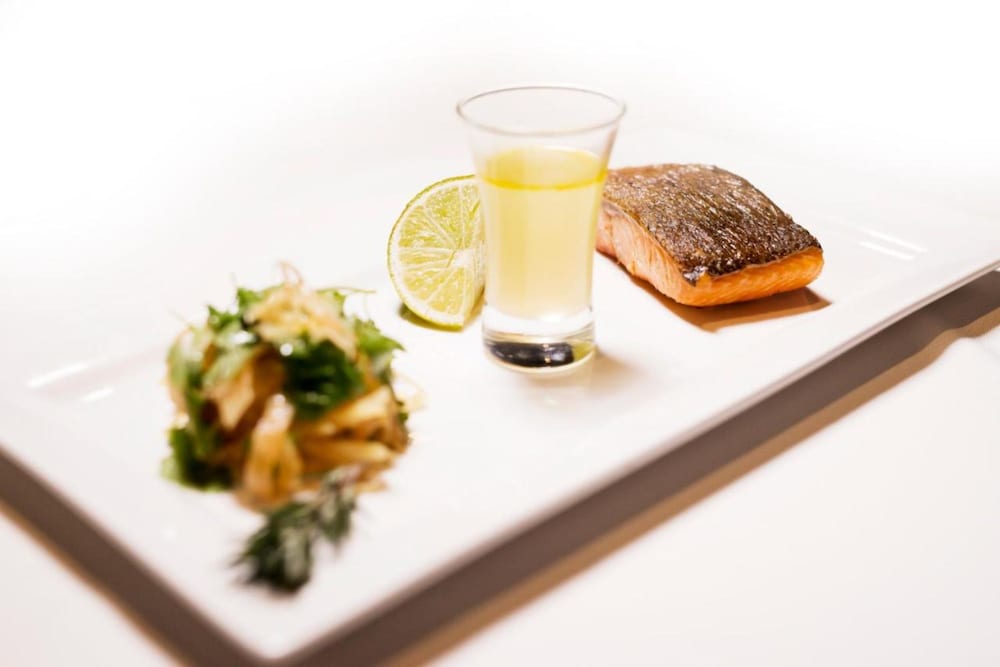 Фото Crown Hotel