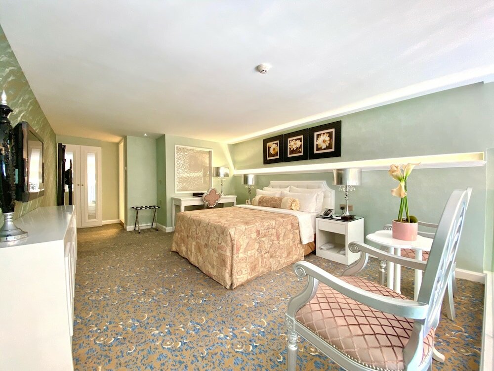 Фото Metropole Hotel