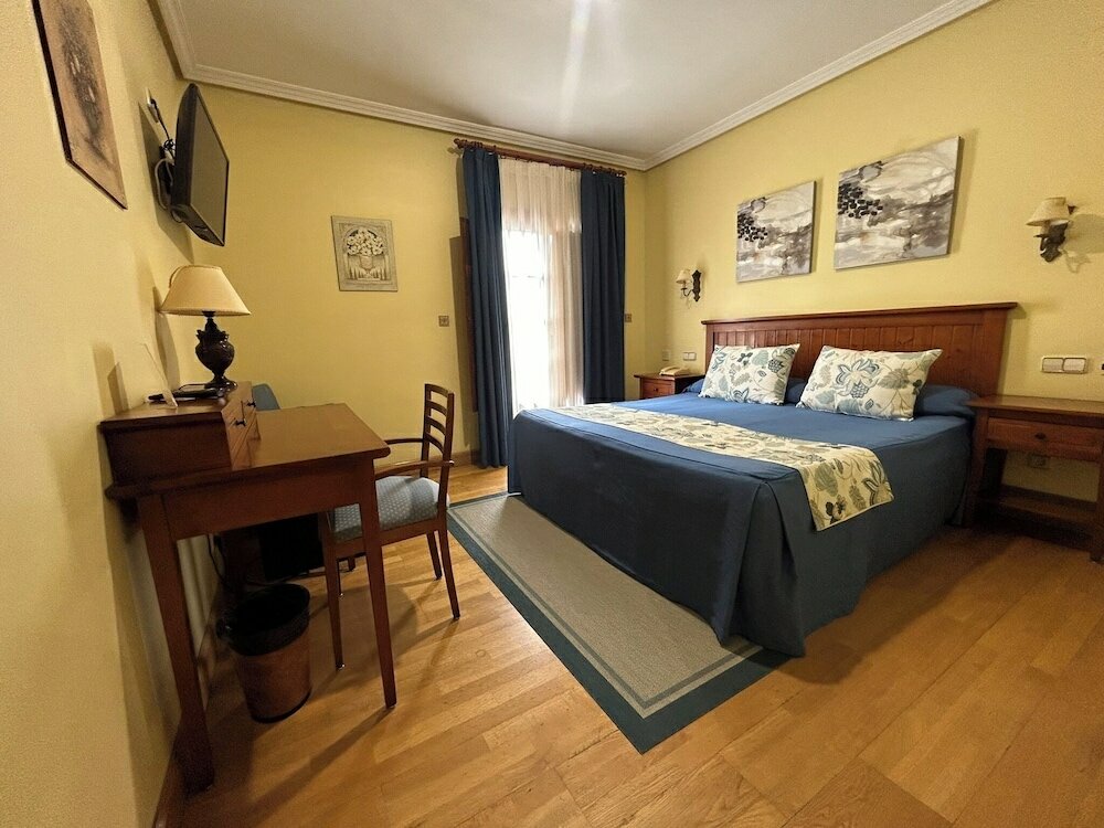 Фото Hotel Casona de la Reyna