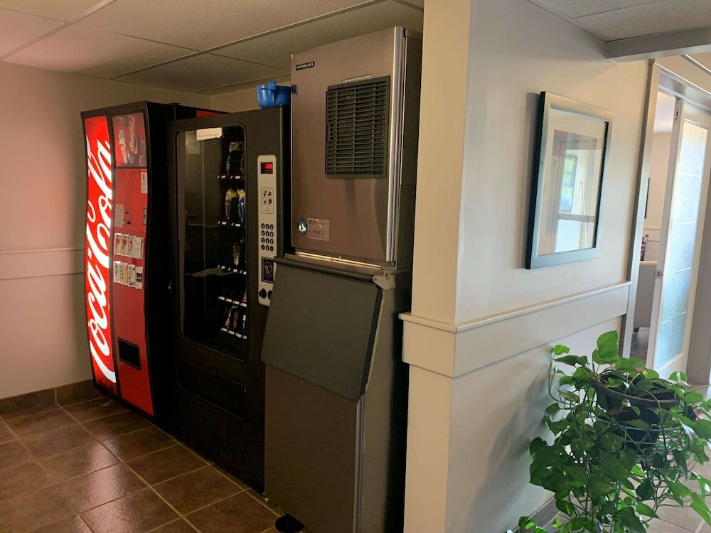 Фото Surestay Plus by Best Western Hardisty