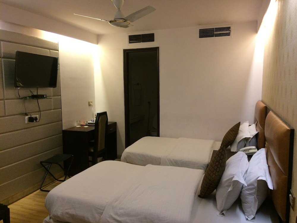 Фото Jukaso Inn Down Town