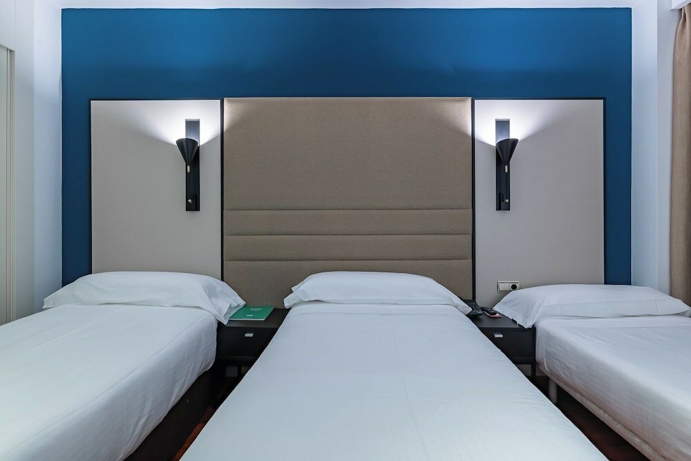 Фото Amura Alcobendas Hotel