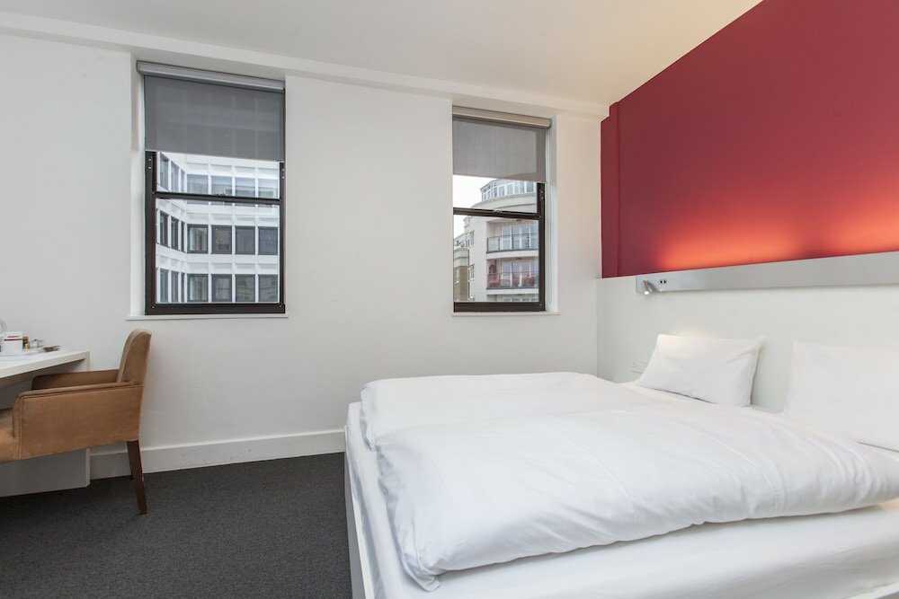 Фото Mk Hotel London