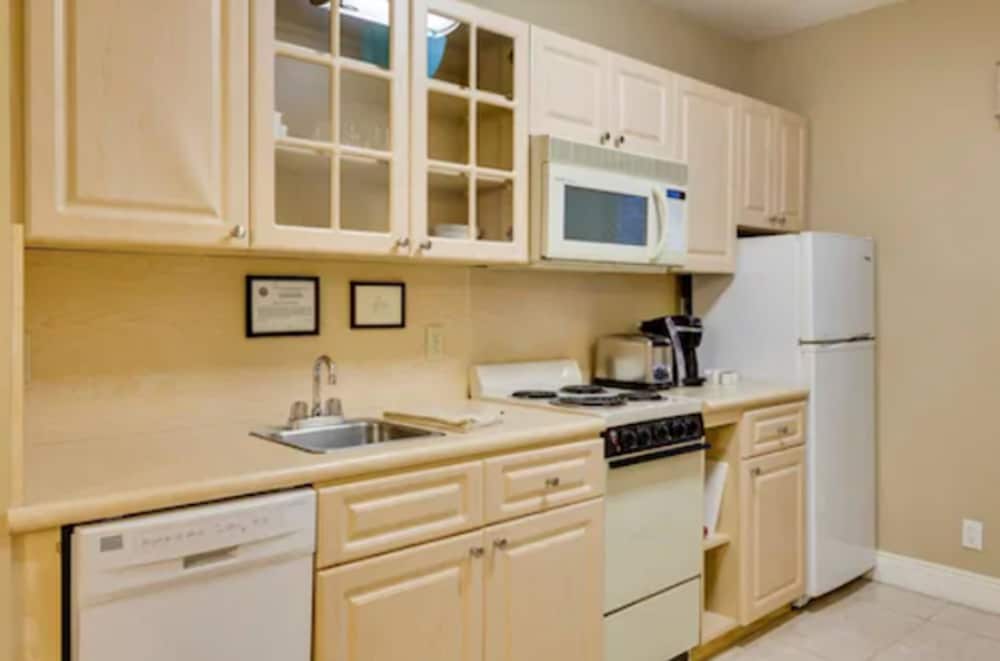 Фото Sun Harbour Boutique Hotel