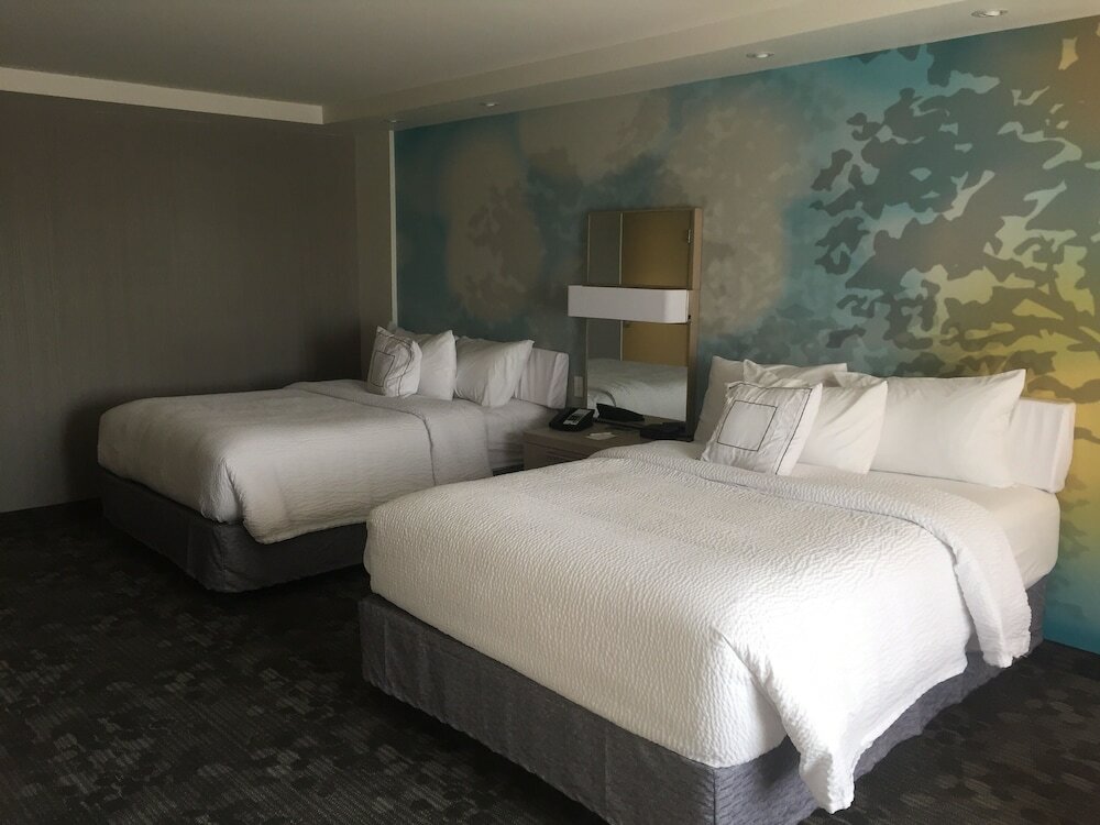 Фото Courtyard Bay City