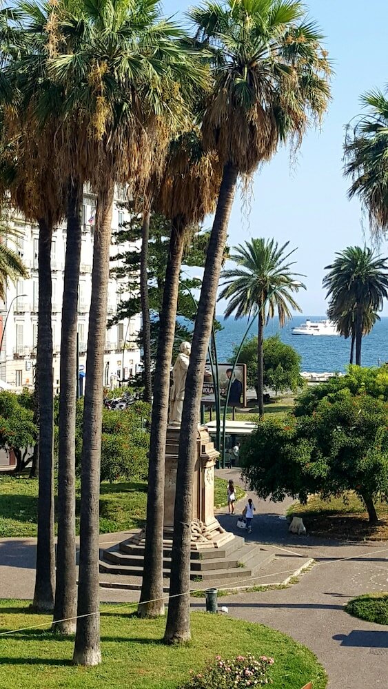 Фото Bed & Breakfast Palazzo Satriano