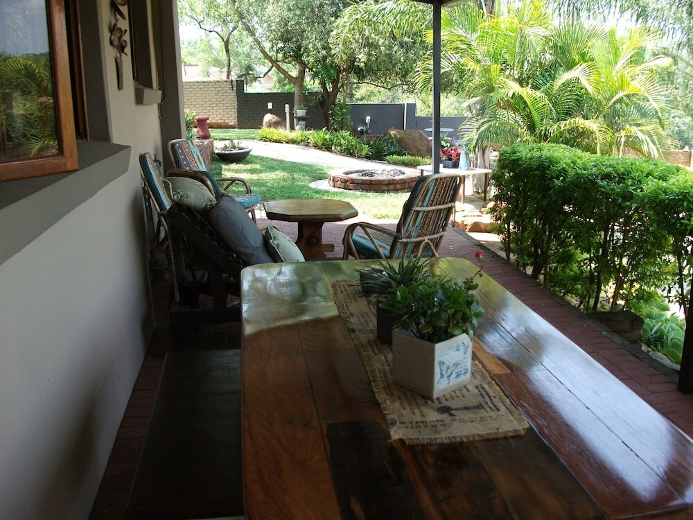 Фото Meerkat Manor